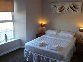 The Arms Hotel Begelly