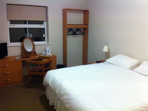 The Arms Hotel 3*
